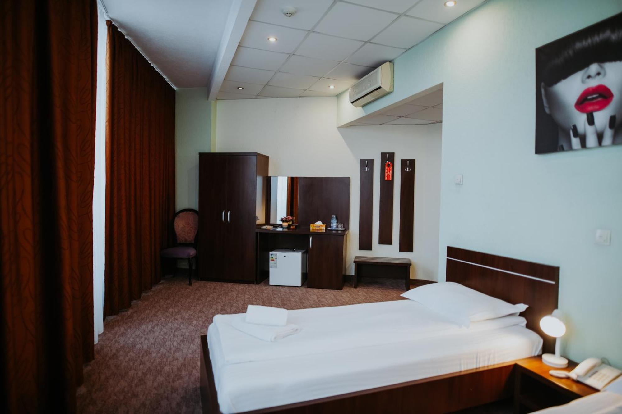 Hotel Select 3*